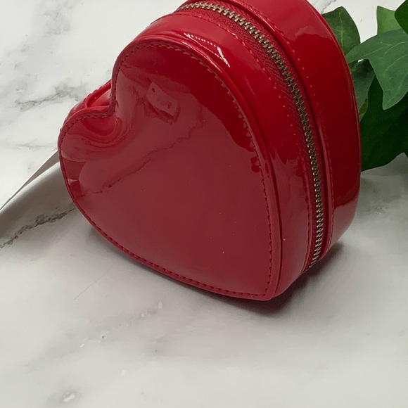 J. Crew Accessories - J.CREW HEART SHAPED JEWELRY ZIP CASE RED NWT